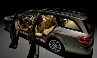 Illustration for article titled 2010 Mercedes E-Class Estate Debuts Ahead Of Frankfurt